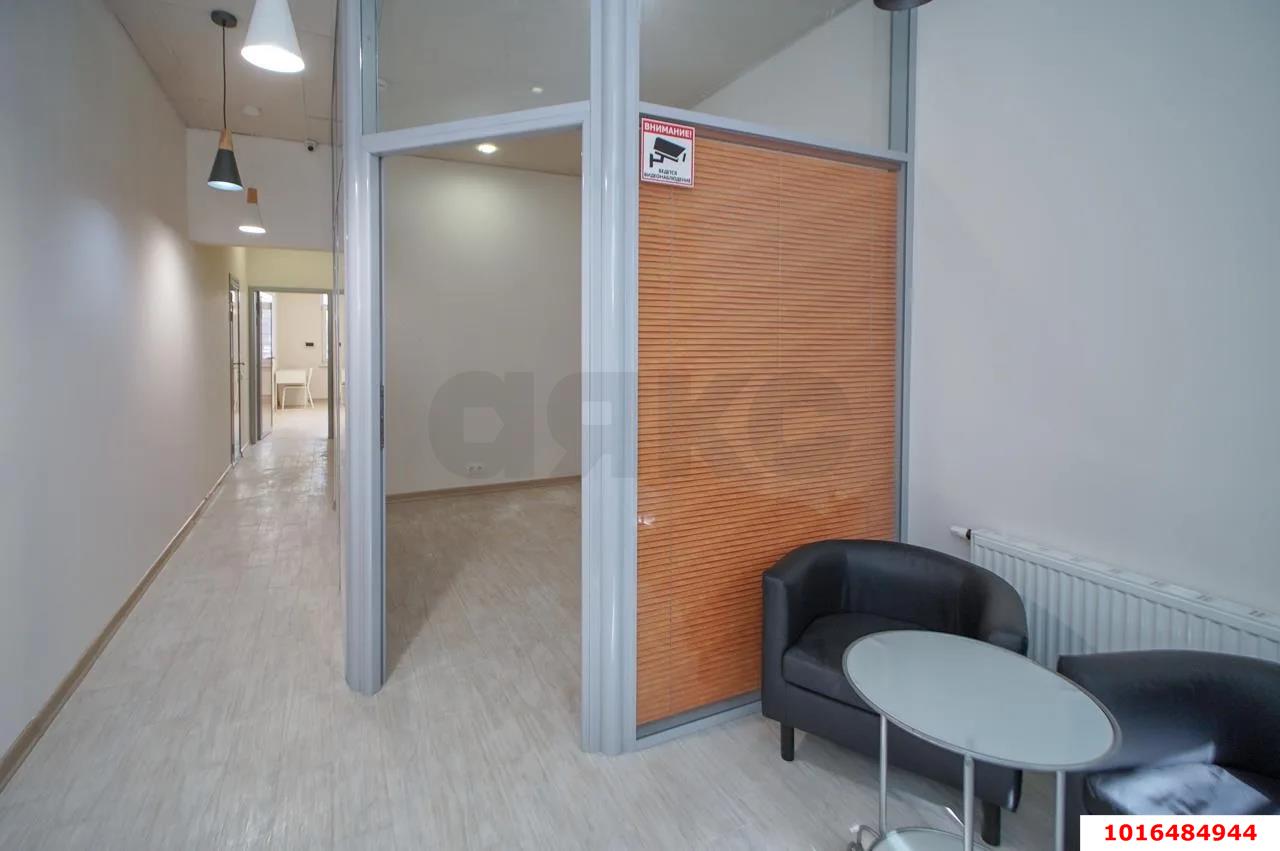 Фото №13: Коммерция 47 м² - Краснодар, жилой комплекс Симфония, Прикубанский внутригородской округ, мкр. 40 лет Победы, ул. Российская, 72/6