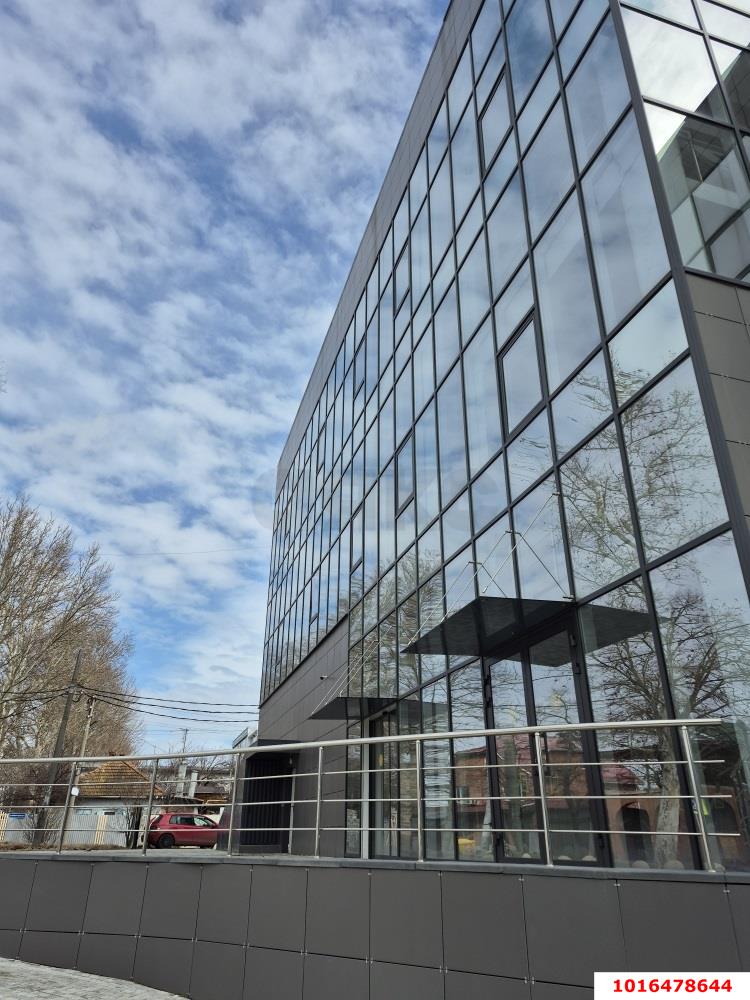 Фото №4: Коммерция 2901 м² - Краснодар, Карасунский внутригородской округ, ж/м Пашковский, ул. Фадеева, 194