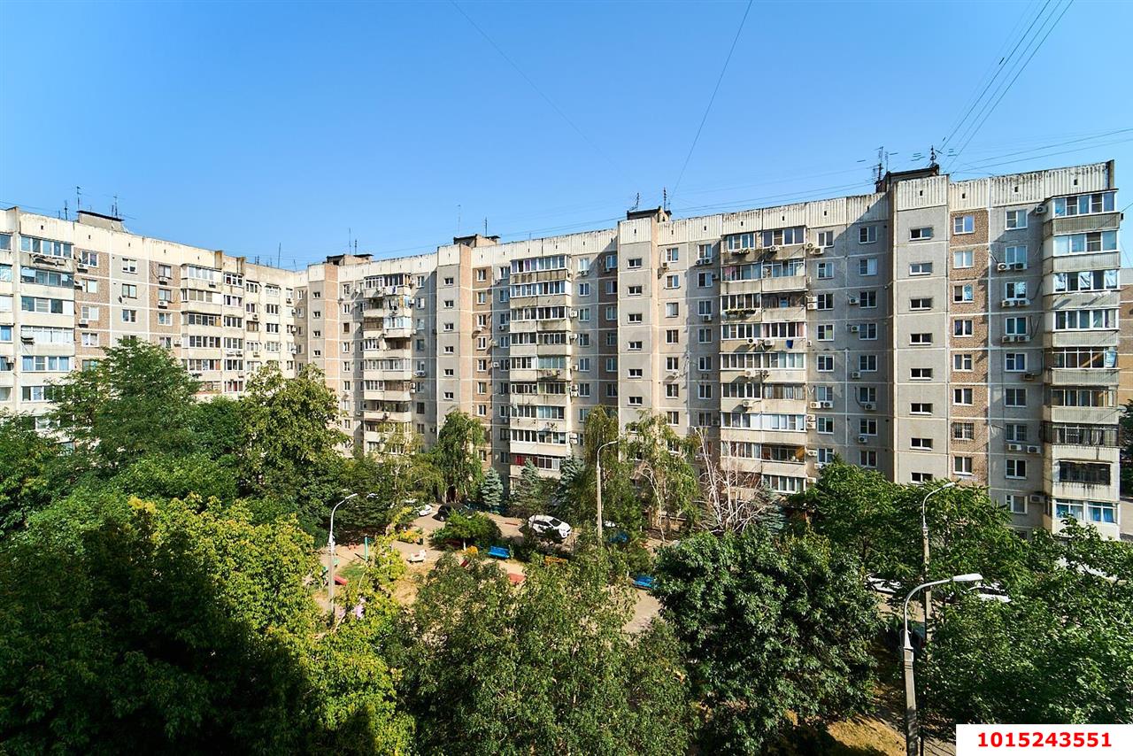 Фото №1: 4-комнатная квартира 85 м² - Краснодар, Западный внутригородской округ, мкр. Юбилейный, ул. Думенко, 14