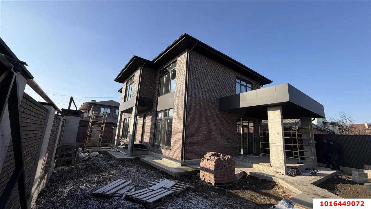 Фото №2: Дом 200 м² + 4 сот. - Краснодар, Прикубанский внутригородской округ, мкр. 9-й километр, ул. Ярославская