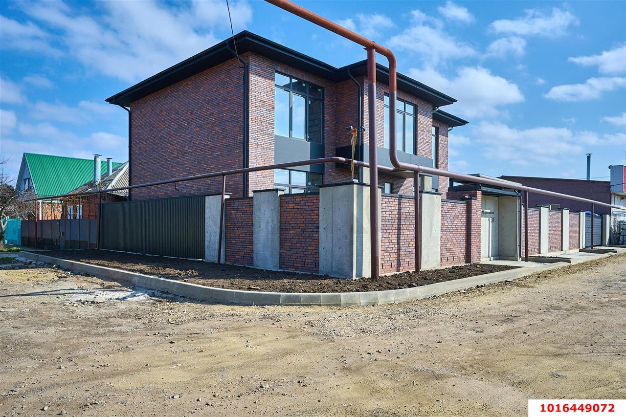 Фото №2: Дом 200 м² + 4 сот. - Краснодар, Прикубанский внутригородской округ, мкр. 9-й километр, ул. Ярославская