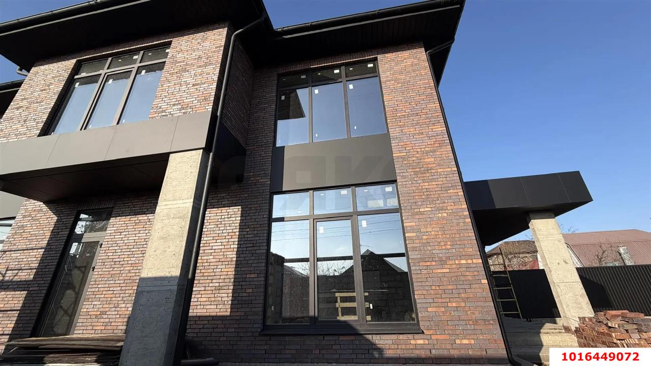 Фото №1: Дом 200 м² + 4 сот. - Краснодар, Прикубанский внутригородской округ, мкр. 9-й километр, ул. Ярославская