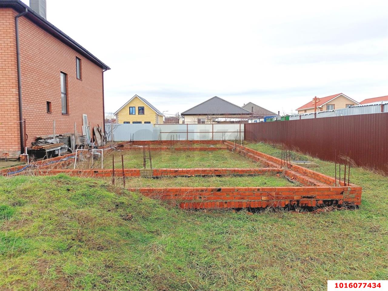 Фото №1: Земельный участок 5 сот. - СНТ Радуга, мкр. Прикубанский внутригородской округ, ул. Озёрная, 311