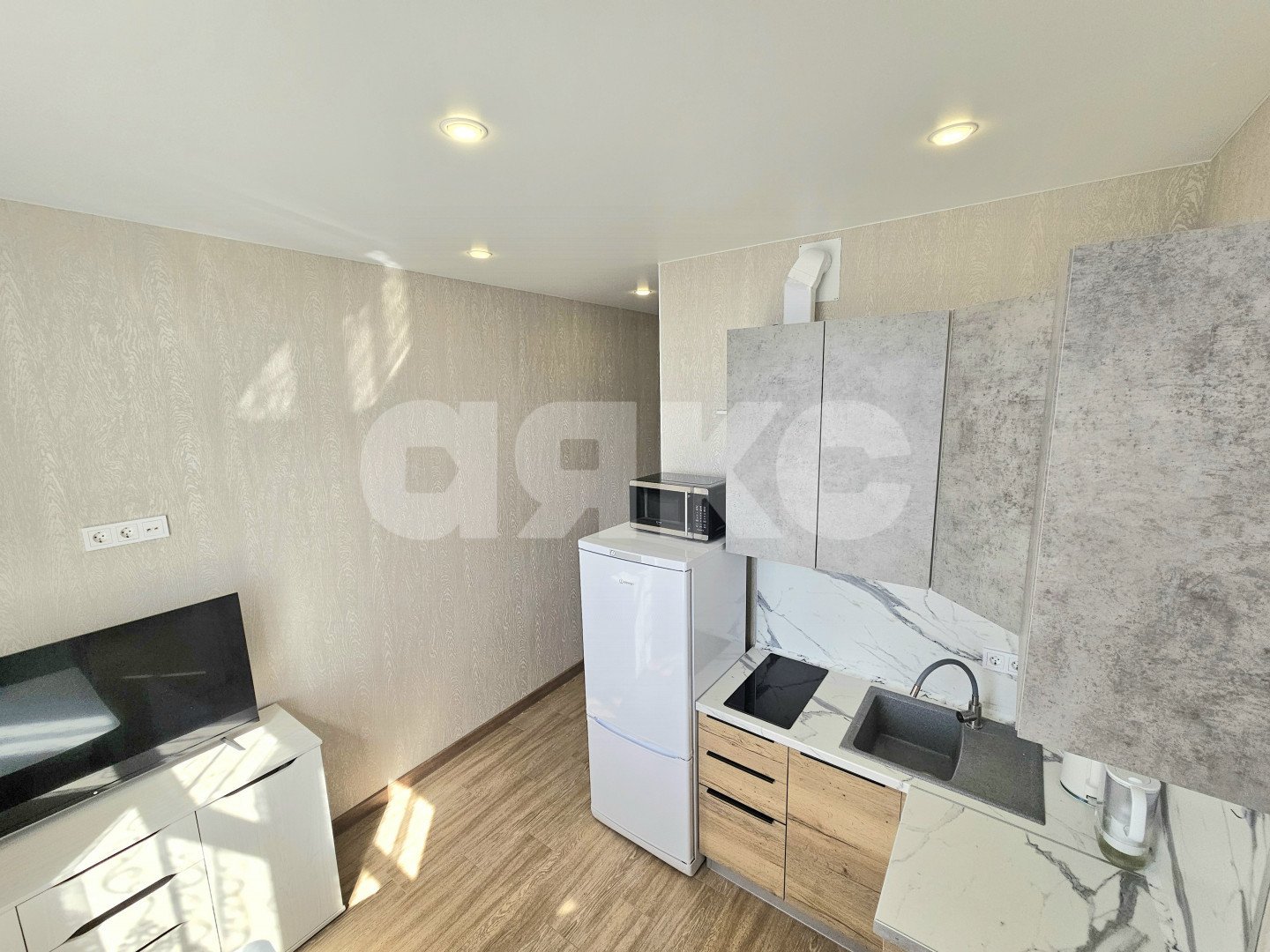 Фото №12: Студия 30 м² - Сочи, Центральный, мкр. Мамайка, ул. Целинная, 28/18