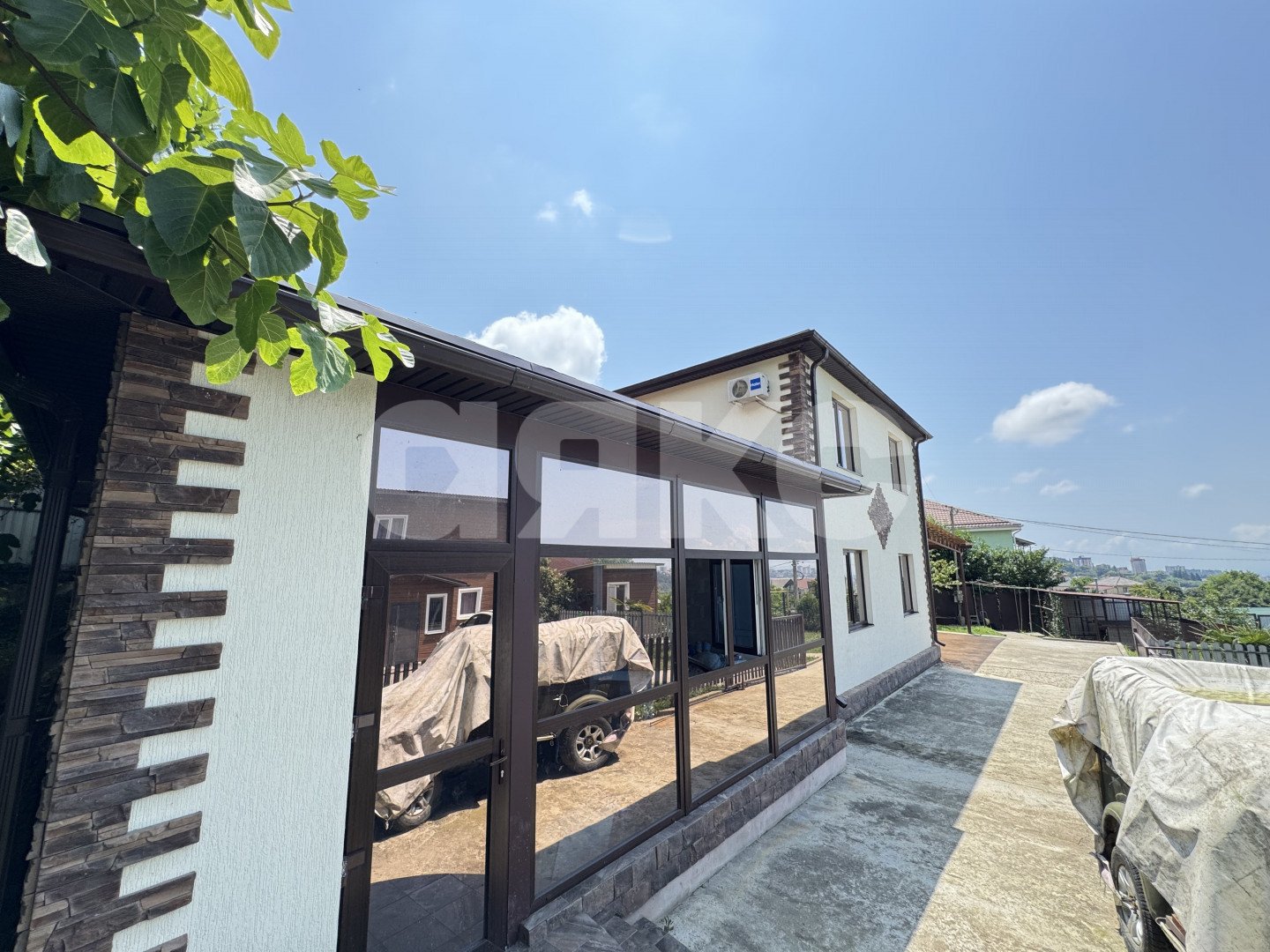 Фото №1: Дом 238 м² + 12 сот. - Верхний Юрт, р. Хостинский, ул. Абовяна, 17/4