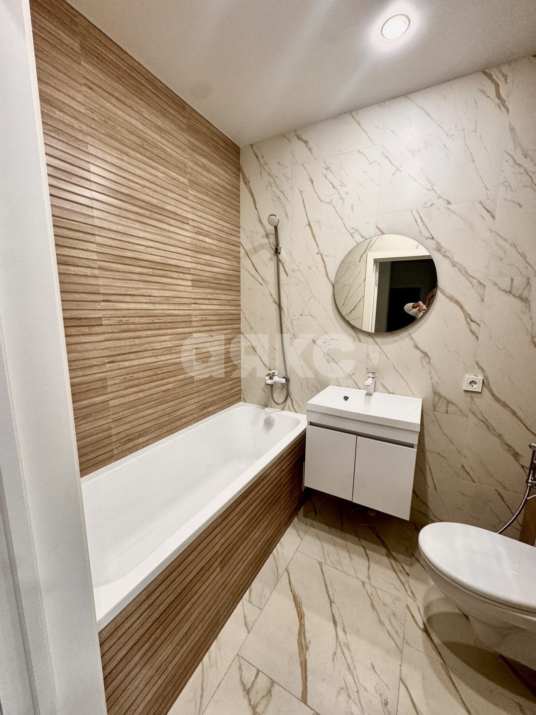 Фото №3: 2-комнатная квартира 46 м² - Сочи, Центральный, жилой комплекс Альпийский Квартал, мкр. Завокзальный, пер. Трунова, 6к7