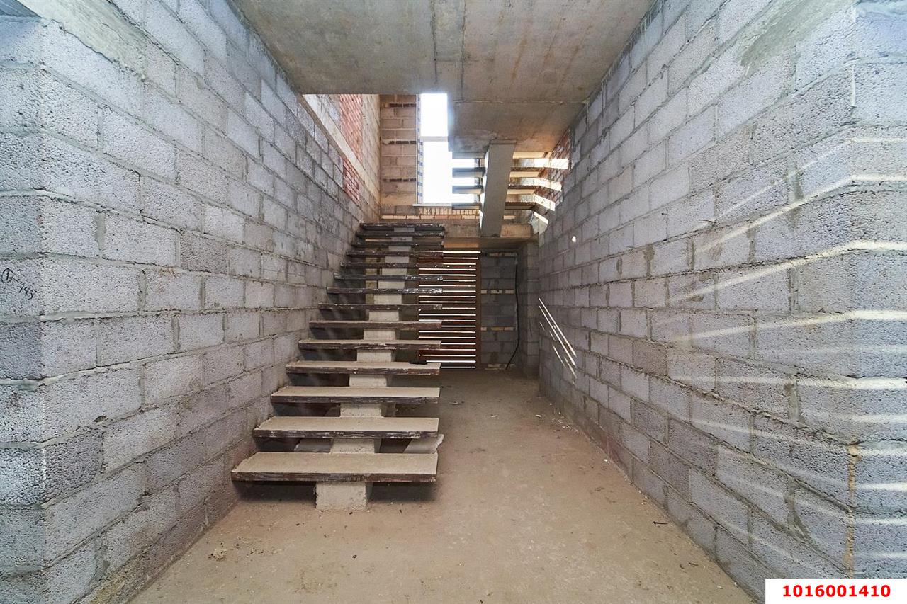 Фото №11: Дом 235 м² + 5 сот. - Краснодар, Прикубанский внутригородской округ, мкр. жилой комплекс Италия, ул. Веронская, 5/1