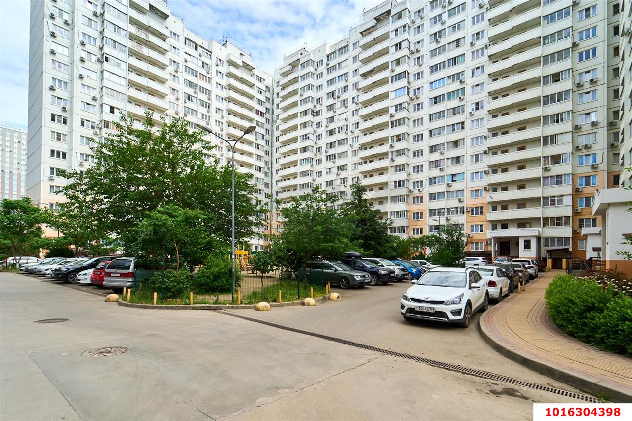Фото №17: 3-комнатная квартира <span class="whitespace-nowrap">79 м²</span>, <span class="whitespace-nowrap">14/17 эт.</span> - Краснодар, Прикубанский внутригородской округ, ЖК Кубанский, мкр. Завод Измерительных Приборов, ул. Зиповская, 48
