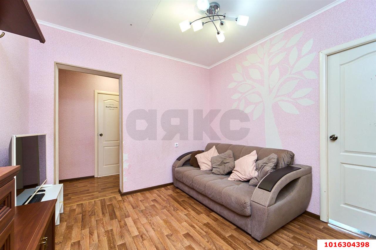 Фото №8: 3-комнатная квартира <span class="whitespace-nowrap">79 м²</span>, <span class="whitespace-nowrap">14/17 эт.</span> - Краснодар, Прикубанский внутригородской округ, ЖК Кубанский, мкр. Завод Измерительных Приборов, ул. Зиповская, 48
