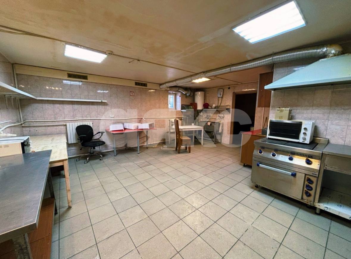 Фото №7: Коммерция 180 м² - Ясногорск, ул. Ленина, 7