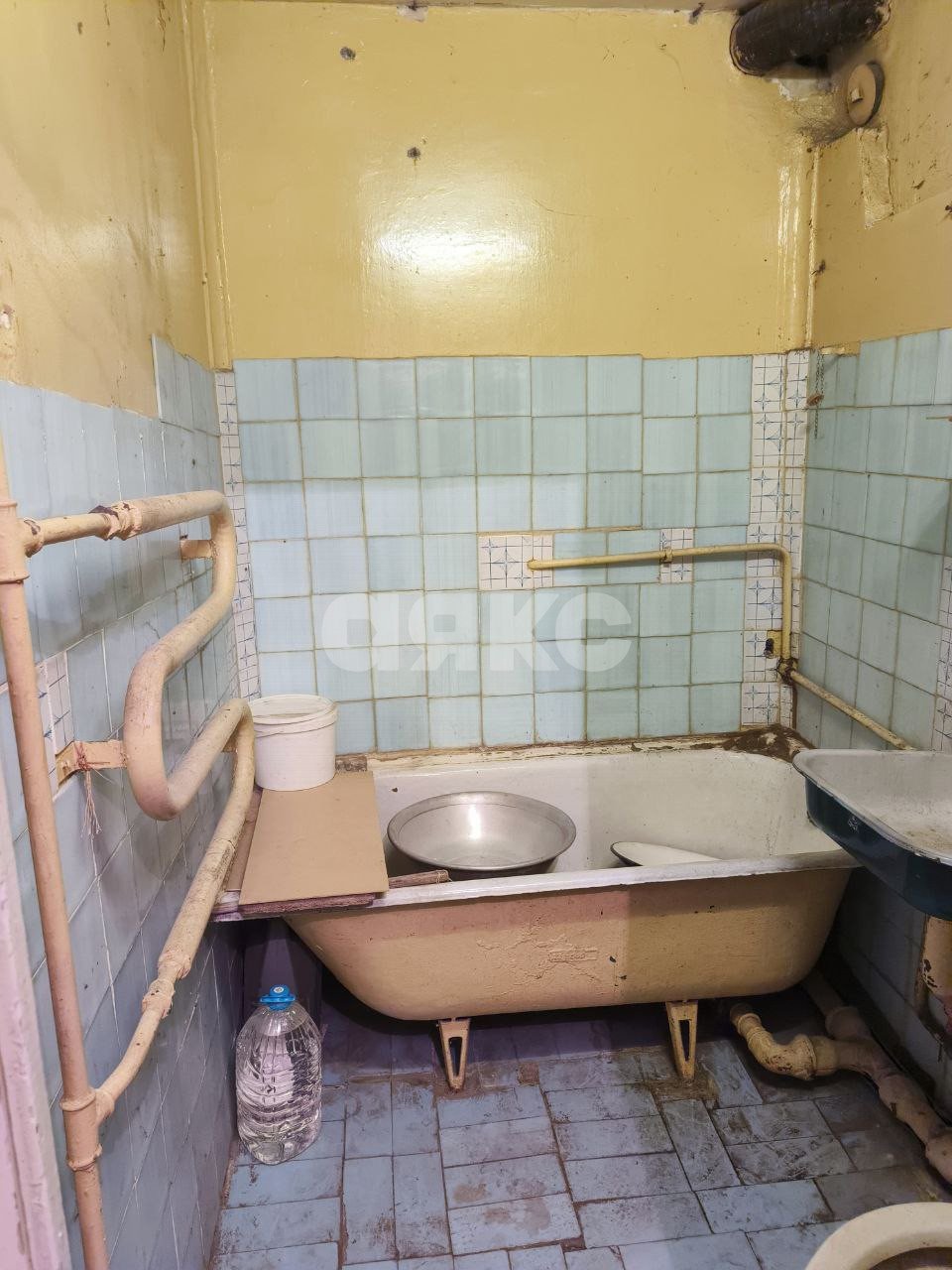 Фото №6: 1-комнатная квартира <span class="whitespace-nowrap">32 м²</span>, <span class="whitespace-nowrap">2/5 эт.</span> - Волгоград, р. Тракторозаводский, ул. Жолудева, 11