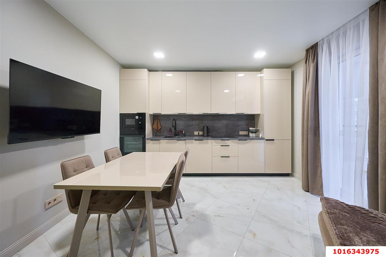 Фото №1: 1-комнатная квартира 55 м² - Краснодар, Западный внутригородской округ, мкр. жилой комплекс Аврора, ул. имени Дзержинского, 95