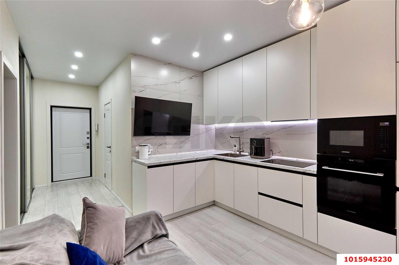 Фото №2: 1-комнатная квартира 38 м² - Краснодар, Панорама, мкр. Прикубанский внутригородской округ, ул. Восточно-Кругликовская, 28/3