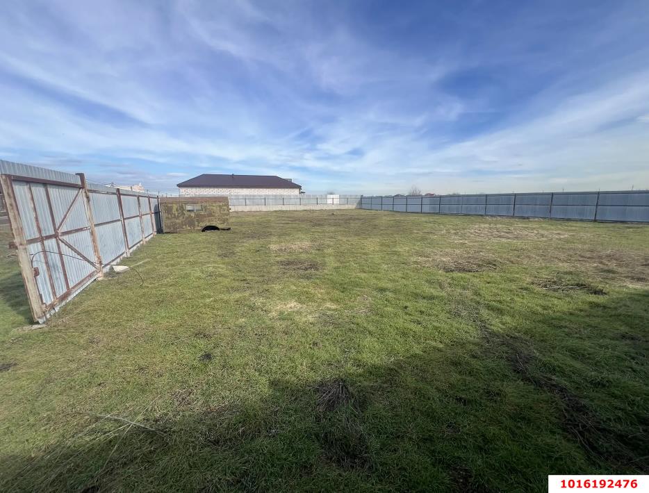 Фото №2: Земельный участок 13 сот. - Краснодар, Прикубанский внутригородской округ, п. коттеджный  Барвиха, ул. Порт-Артурская, 4