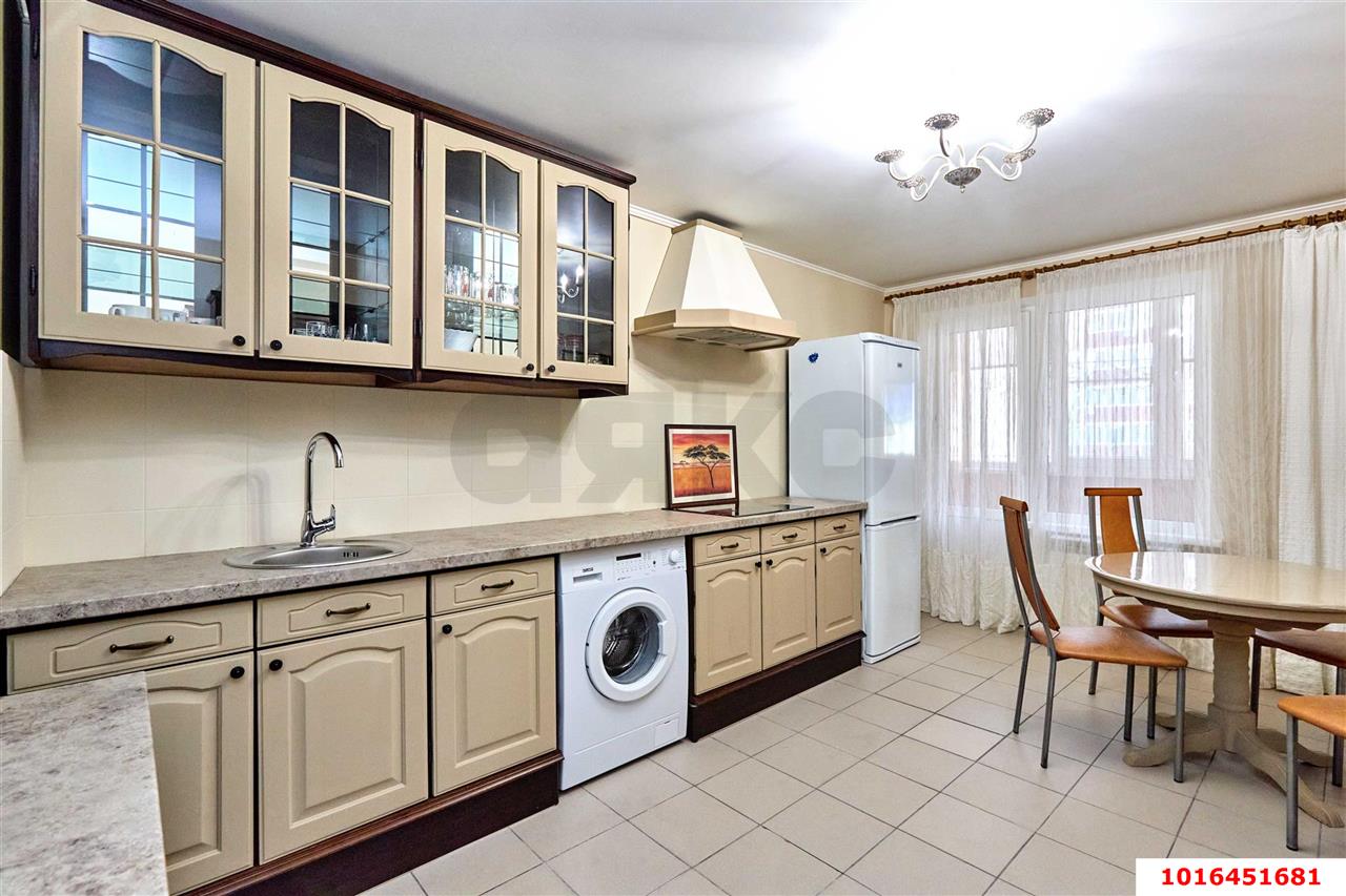 Фото №1: 2-комнатная квартира 60 м² - Краснодар, Западный внутригородской округ, мкр. Юбилейный, ул. Рождественская набережная, 39