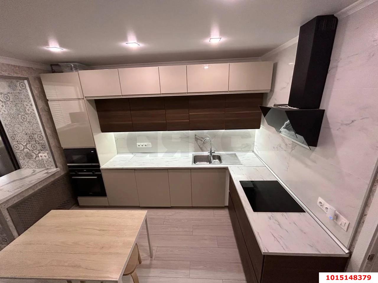 Фото №1: 2-комнатная квартира 69 м² - Краснодар, ул. Промышленная, 19/1