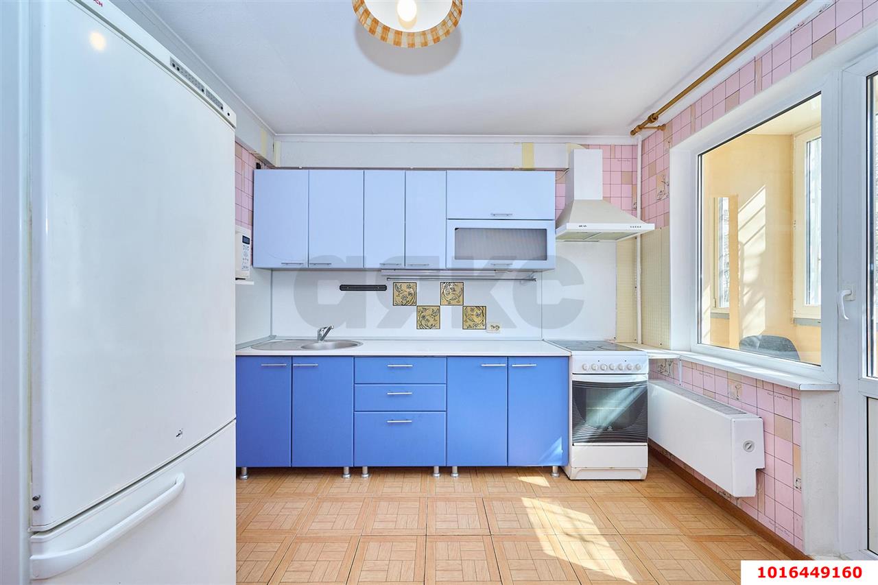 Фото №11: 2-комнатная квартира 56 м² - Краснодар, Западный внутригородской округ, мкр. Юбилейный, пр-кт Чекистов, 40