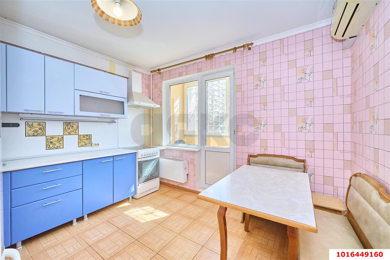 Фото №10: 2-комнатная квартира 56 м² - Краснодар, Западный внутригородской округ, мкр. Юбилейный, пр-кт Чекистов, 40