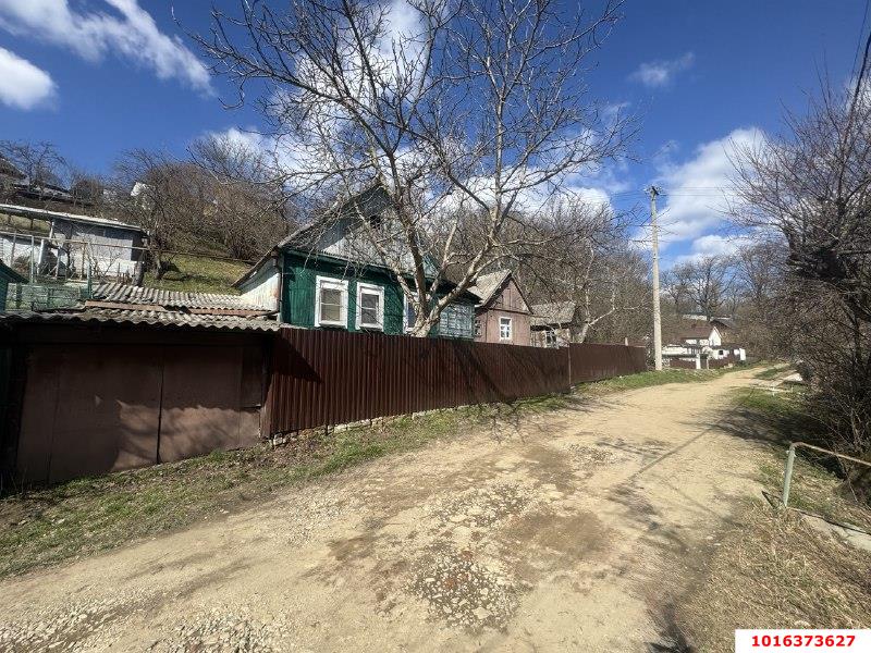 Фото №1: Дом 30 м² + 9 сот. - Горячий Ключ, мкр. Курортная Зона, ул. Щорса, 3