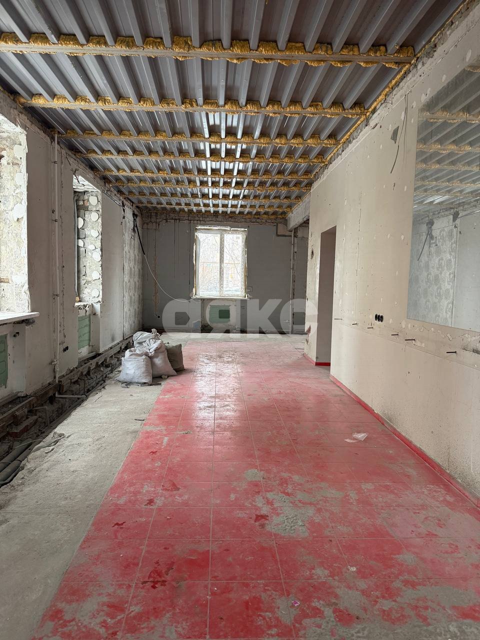 Фото №3: Коммерция 65 м² - Мариуполь, р. Жовтневый, ул. Артёма, 35