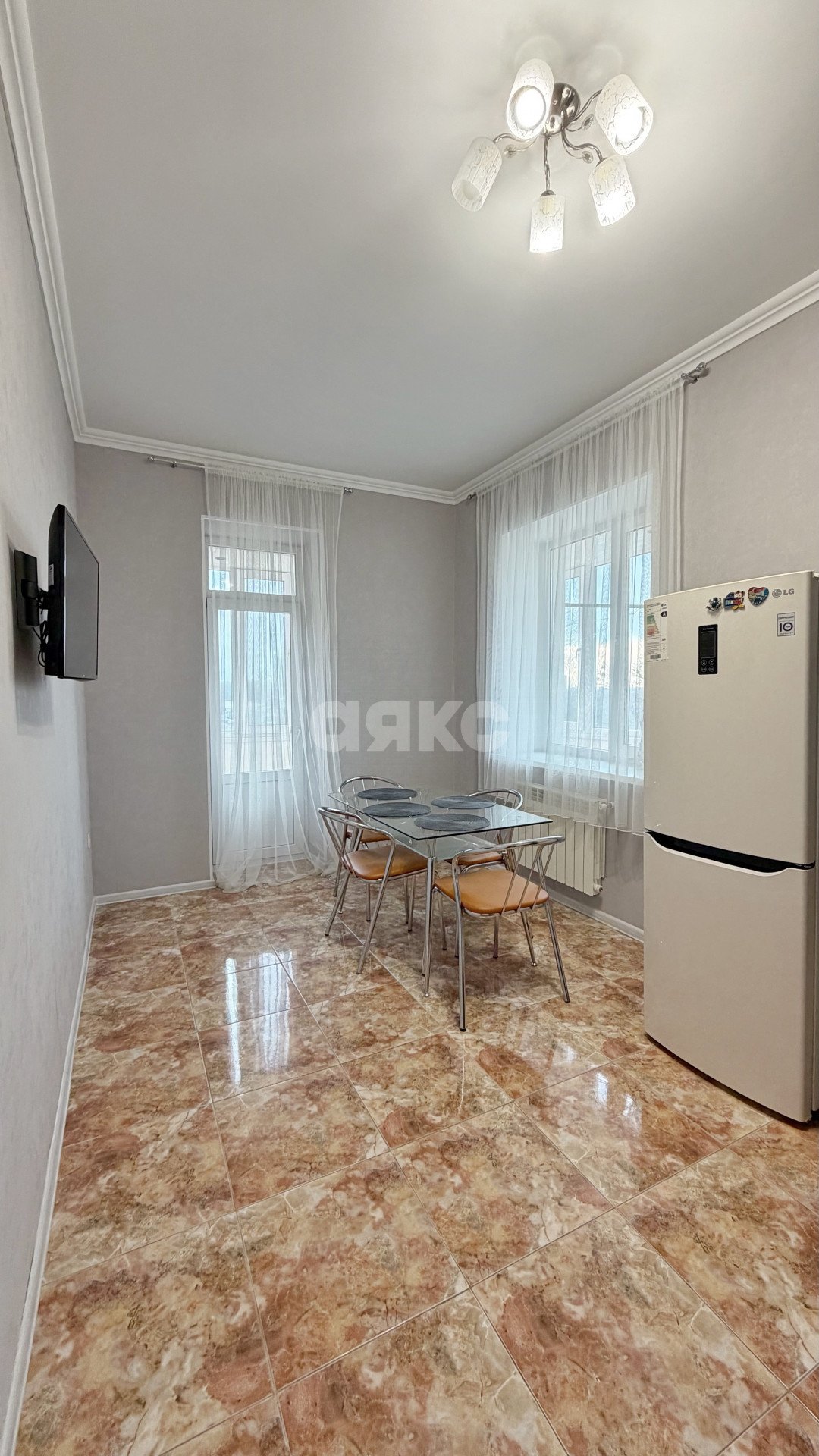 Фото №2: 3-комнатная квартира 104 м² - Армавир, ул. Ефремова, 107