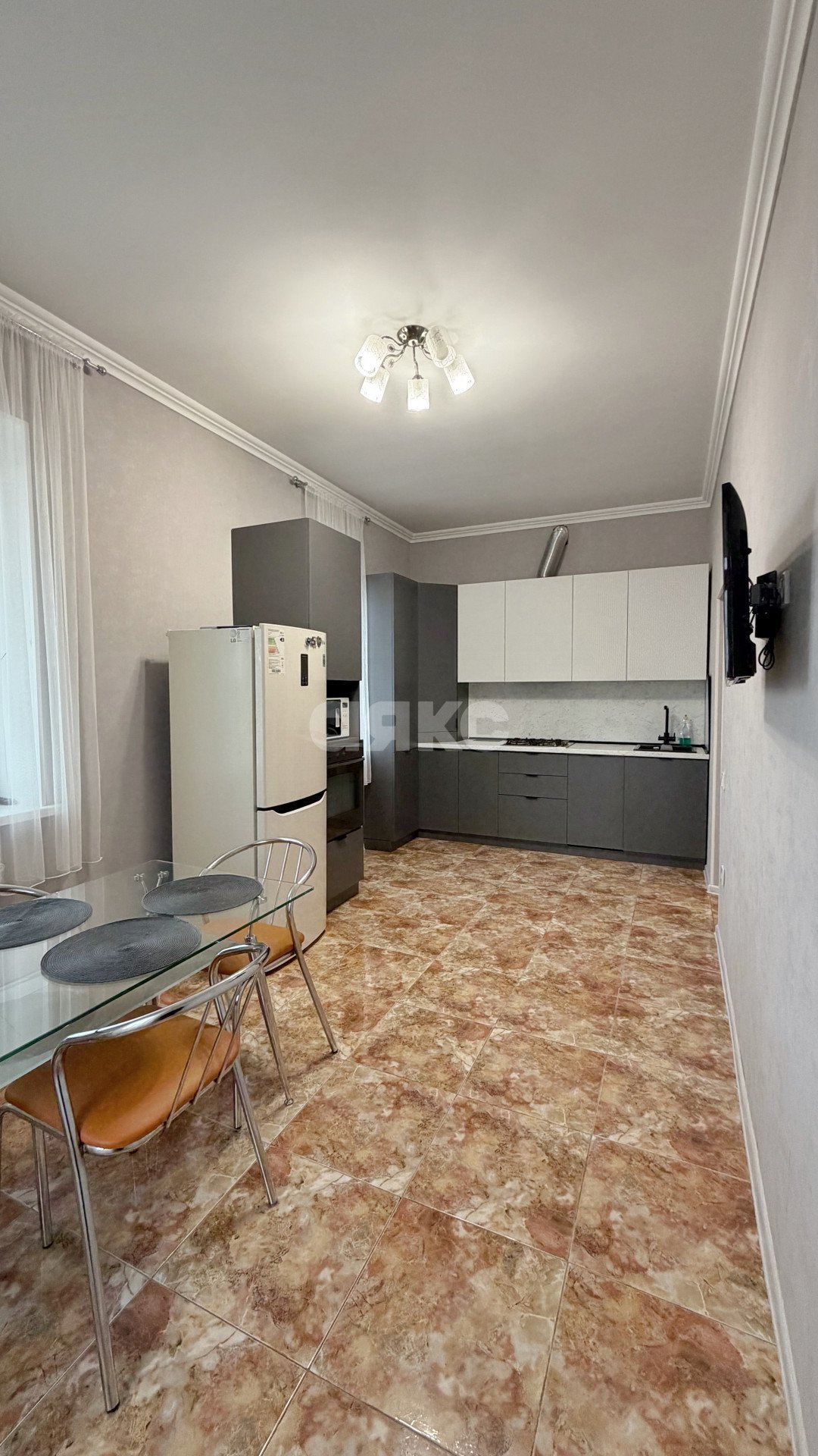 Фото №7: 3-комнатная квартира 104 м² - Армавир, ул. Ефремова, 107
