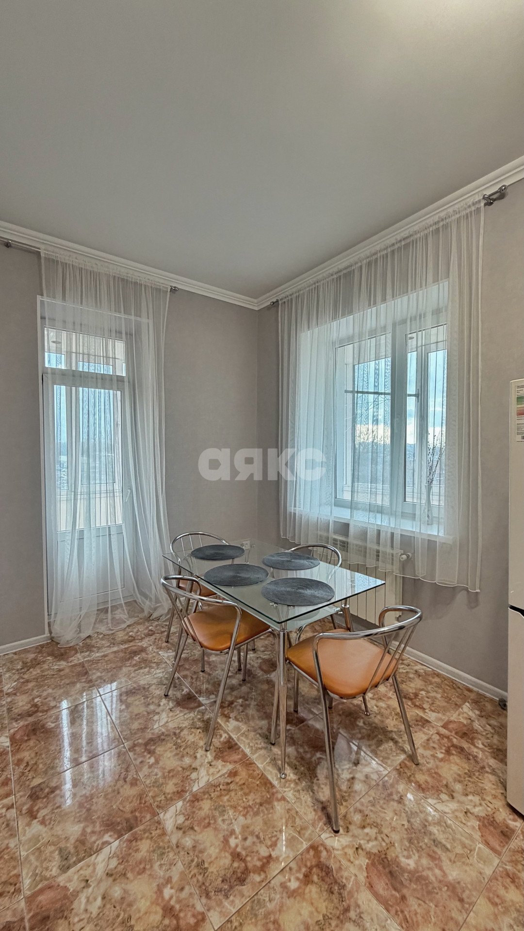 Фото №6: 3-комнатная квартира 104 м² - Армавир, ул. Ефремова, 107