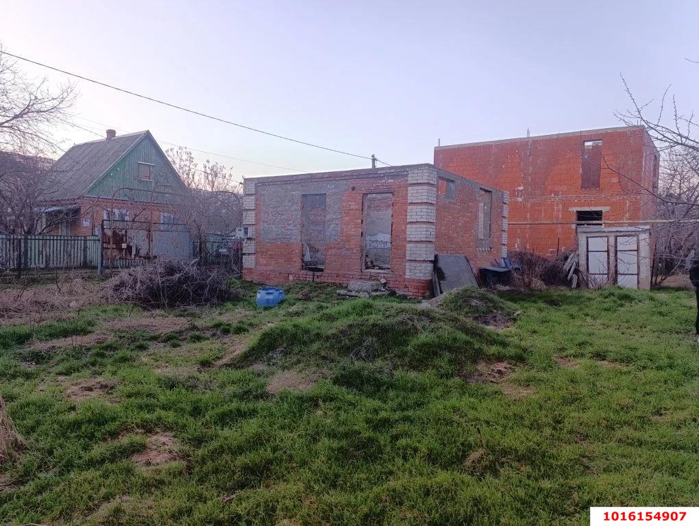 Фото №1: Личное подсобное хозяйство - Любитель, мкр. Прикубанский внутригородской округ, ул. Лесная, 335