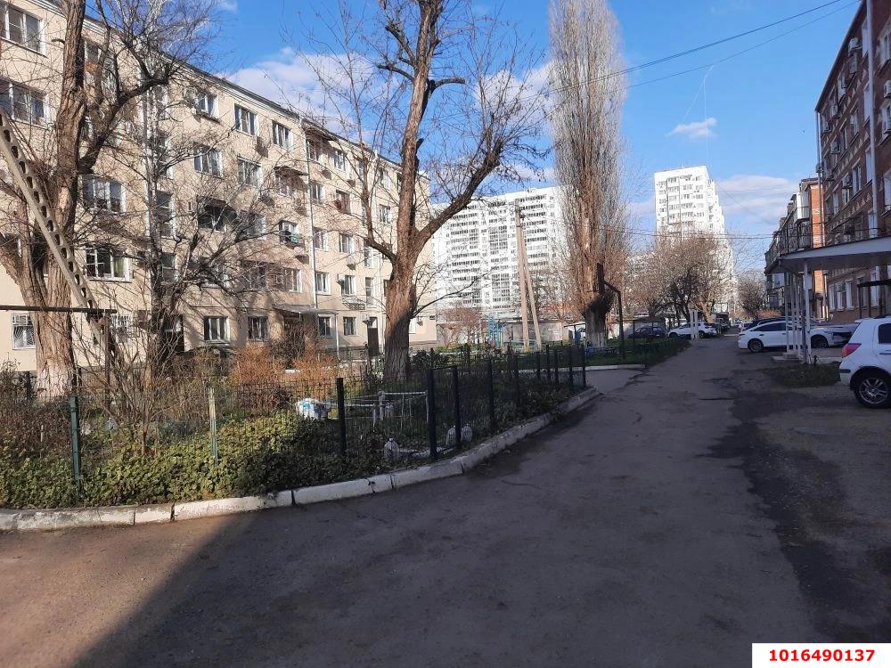 Фото №12: Комната 12 м² - Краснодар, Прикубанский внутригородской округ, мкр. Завод Измерительных Приборов, ул. Зиповская, 23