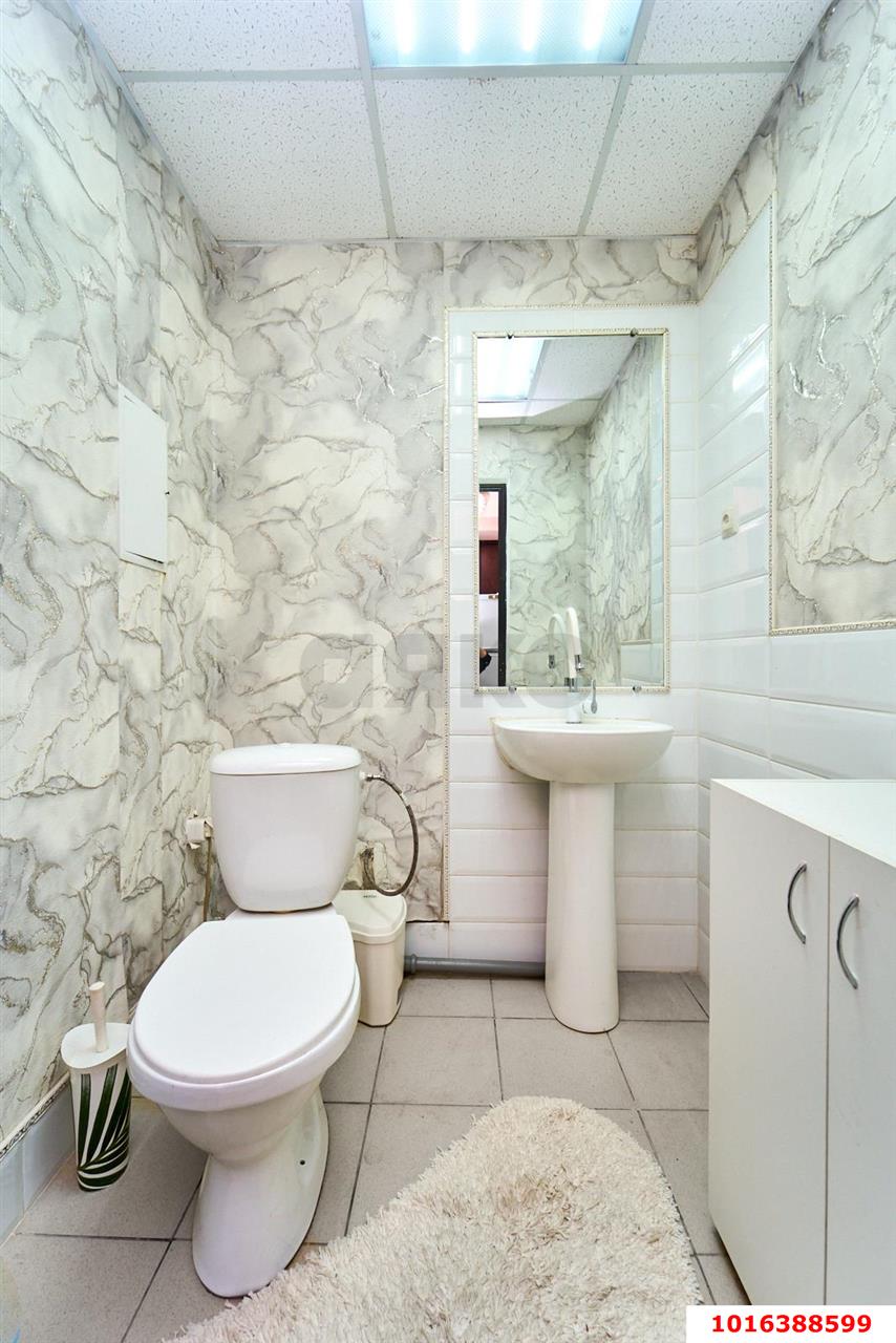 Фото №5: Коммерция 42 м² - Краснодар, Прикубанский внутригородской округ, имени Петра Метальникова, Завод Радиоизмерительных Приборов, жилой комплекс Лучезарный, мкр. Музыкальный, ул. имени Сергея Есенина, 149