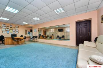 Фото №2: Коммерция 42 м² - Краснодар, мкр. Музыкальный, ул. имени Сергея Есенина, 149