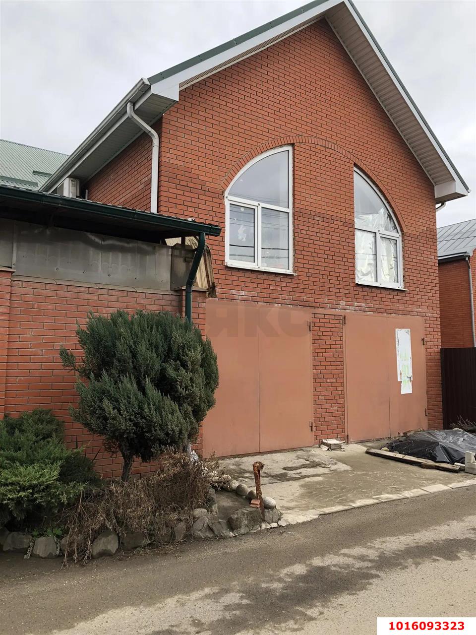 Фото №1: Дом 842 м² + 7.6 сот. - Краснодар, Прикубанский внутригородской округ, мкр. 2-я Площадка, ул. Светлая, 24