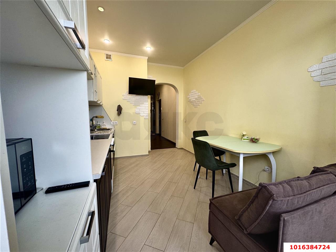 Фото №2: 2-комнатная квартира 66 м² - Краснодар, Центральный внутригородской округ, мкр. Дубинка, ул. Ставропольская, 18