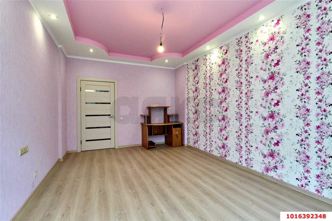 Фото №2: 1-комнатная квартира 44 м² - Краснодар, Прикубанский внутригородской округ, Фестивальный, ЖК Екатеринодар, мкр. Солнечный, ул. Архитектора Петина, 18/2