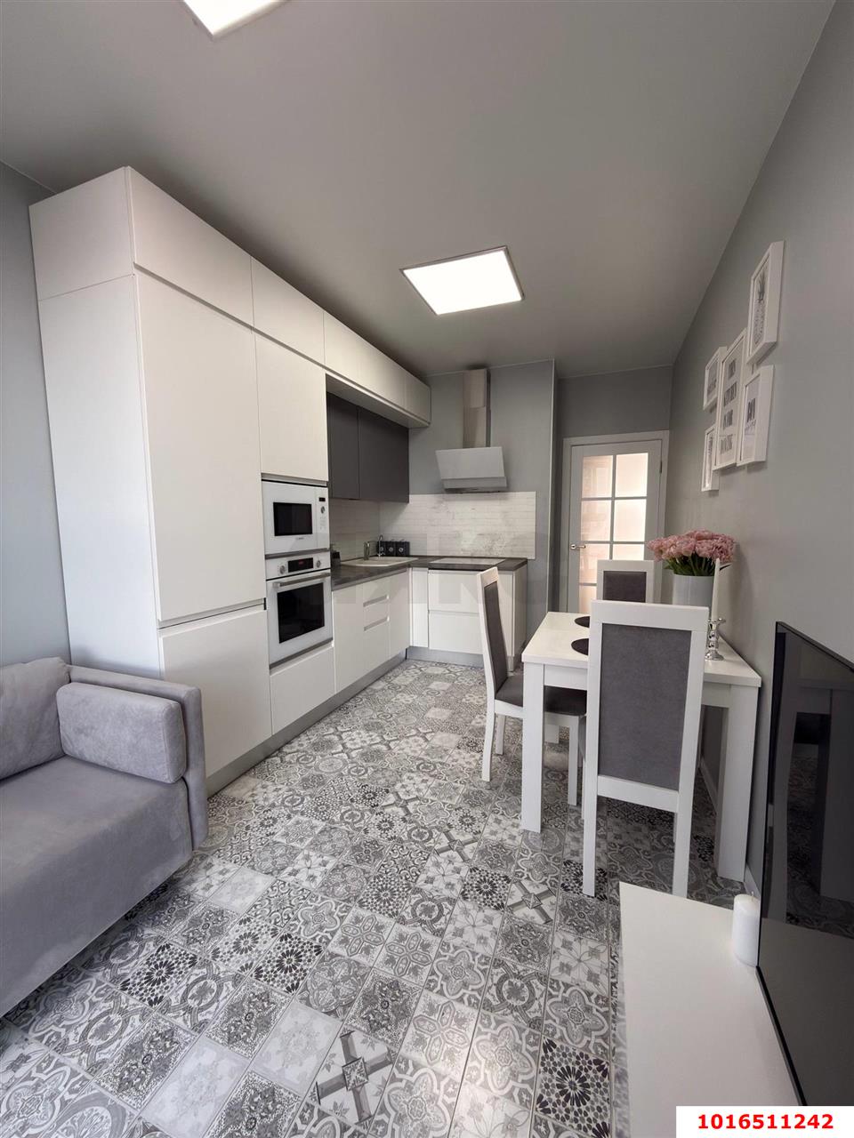 Фото №1: 1-комнатная квартира 43 м² - Краснодар, Прикубанский внутригородской округ, жилой комплекс Кубанский, мкр. Завод Измерительных Приборов, ул. Зиповская, 34к2