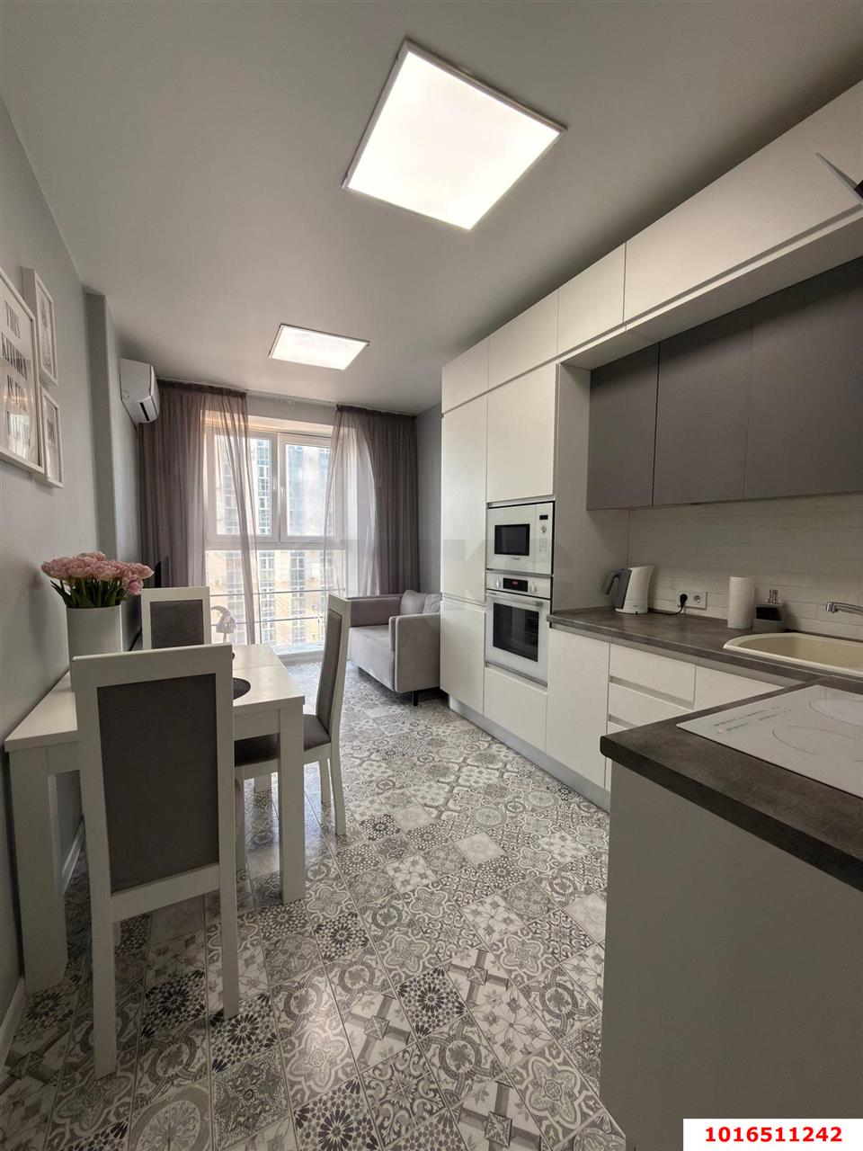 Фото №3: 1-комнатная квартира 43 м² - Краснодар, Прикубанский внутригородской округ, жилой комплекс Кубанский, мкр. Завод Измерительных Приборов, ул. Зиповская, 34к2