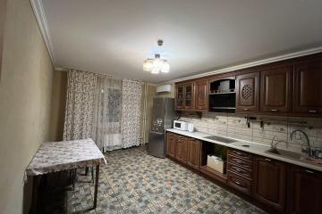 Фото №1: 2-комнатная квартира 68 м² - Краснодар, мкр. Почтовый, пр-кт имени писателя Знаменского, 15