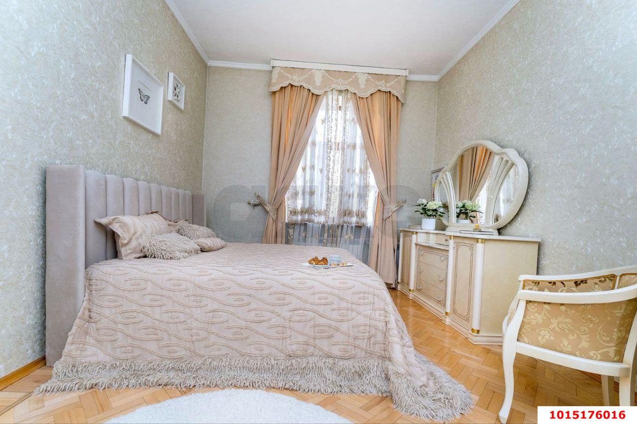 Фото №2: 3-комнатная квартира 99 м² - Краснодар, Центральный внутригородской округ, мкр. Центральный, ул. Орджоникидзе, 69