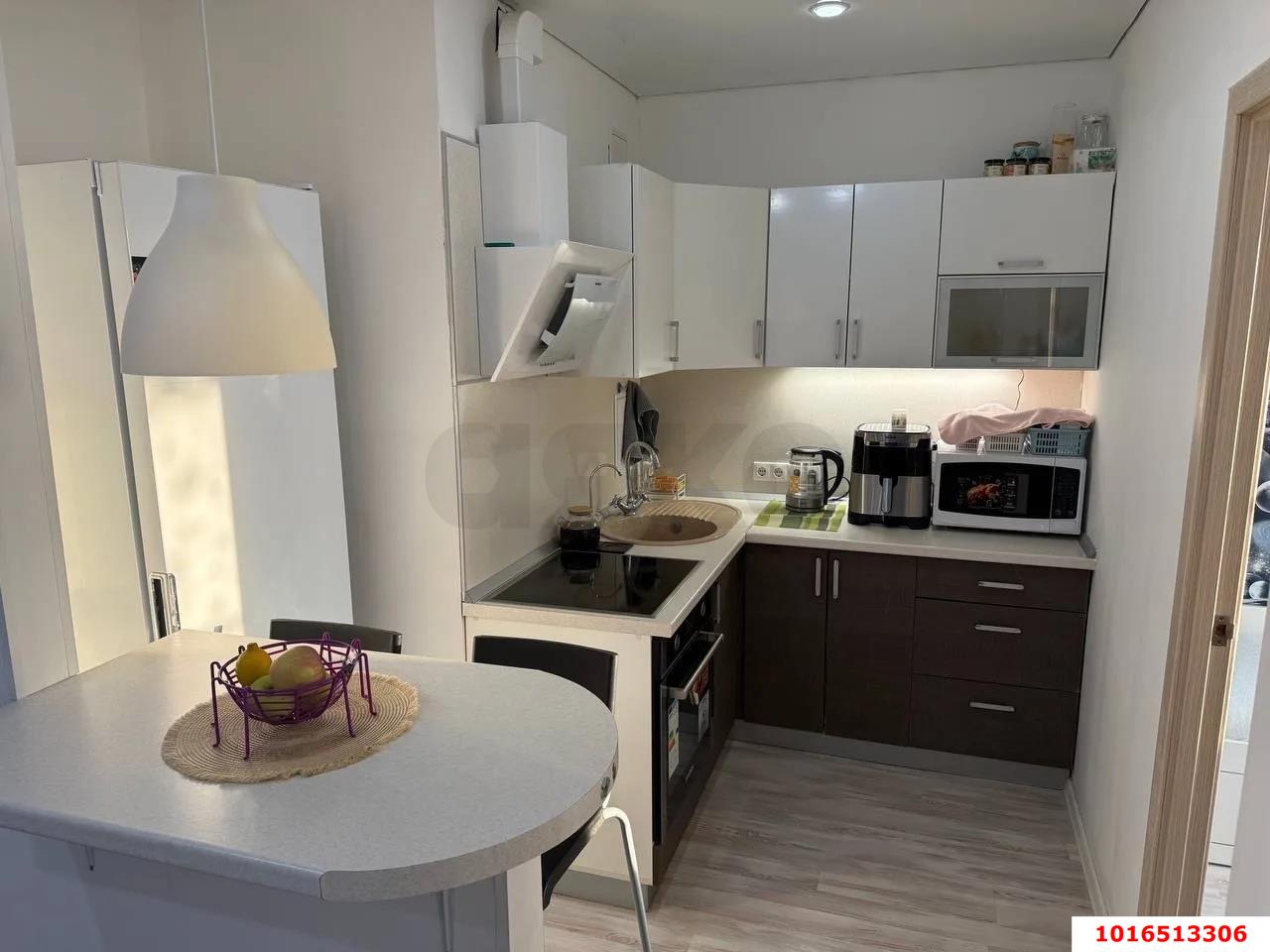 Фото №3: 1-комнатная квартира 43 м² - Краснодар, Музыкальный, ЖК Времена Года, Завод Радиоизмерительных Приборов, Прикубанский внутригородской округ, жилой комплекс Времена года, мкр. имени Петра Метальникова, ул. Петра Метальникова, 5к3