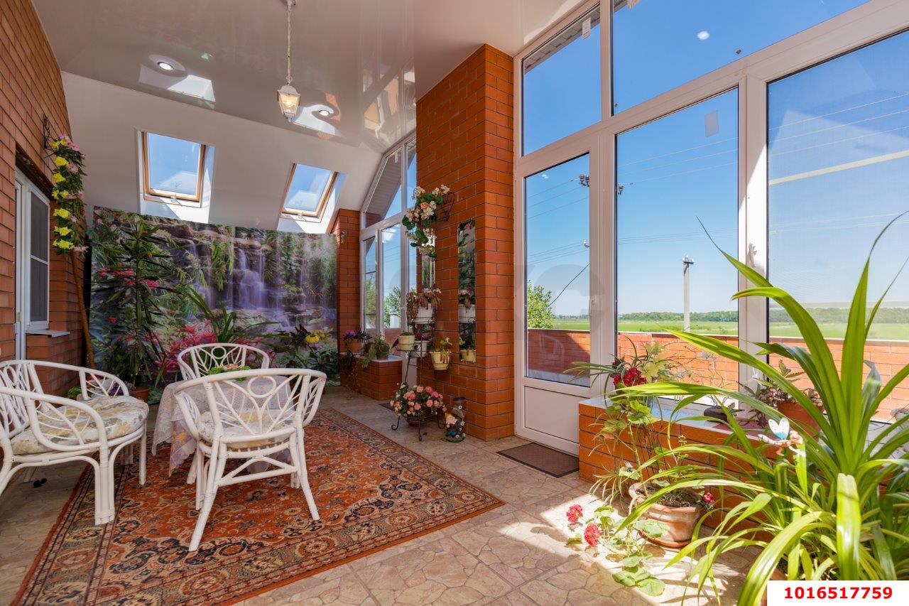 Фото №4: Дом 284 м² + 4.22 сот. - Елизаветинская, мкр. Прикубанский внутригородской округ, ул. Майская, 185