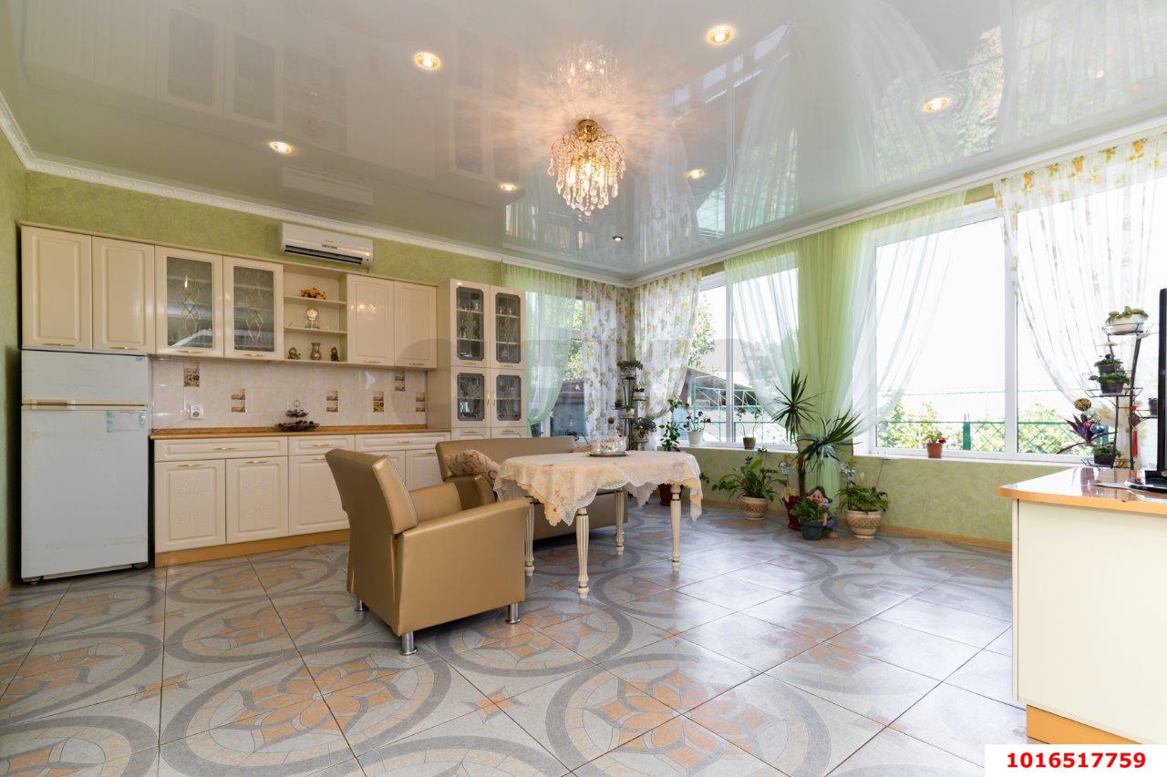 Фото №3: Дом 284 м² + 4.22 сот. - Елизаветинская, мкр. Прикубанский внутригородской округ, ул. Майская, 185