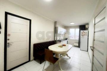 Фото №2: 2-комнатная квартира 51 м² - Краснодар, мкр. Микрохирургии глаза, ул. Академика Лукьяненко, 95к2