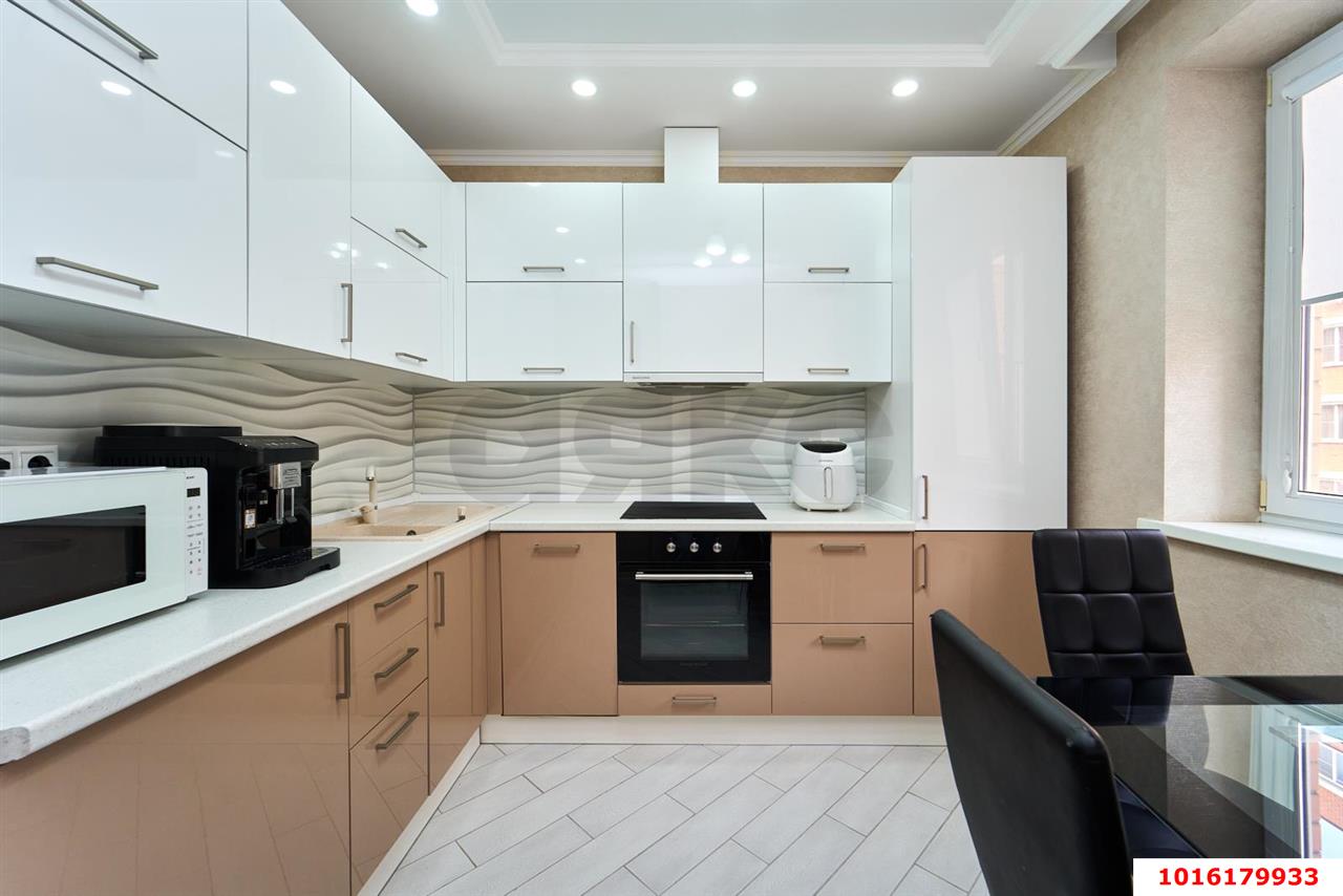 Фото №1: 1-комнатная квартира 44 м² - Краснодар, Прикубанский внутригородской округ, мкр. Славянский, ул. Заполярная, 35к8