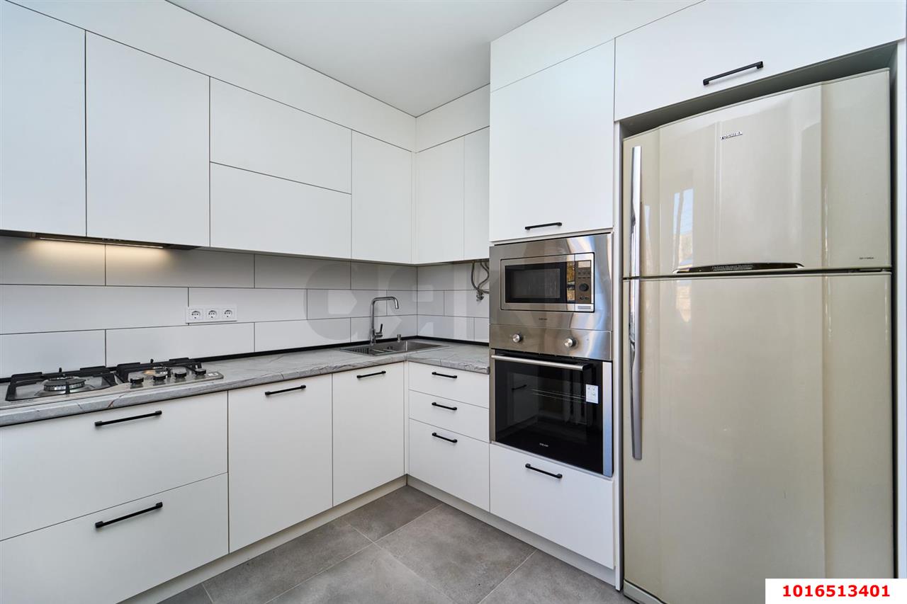 Фото №1: 3-комнатная квартира 57 м² - Краснодар, Прикубанский внутригородской округ, мкр. Фестивальный, ул. Гагарина