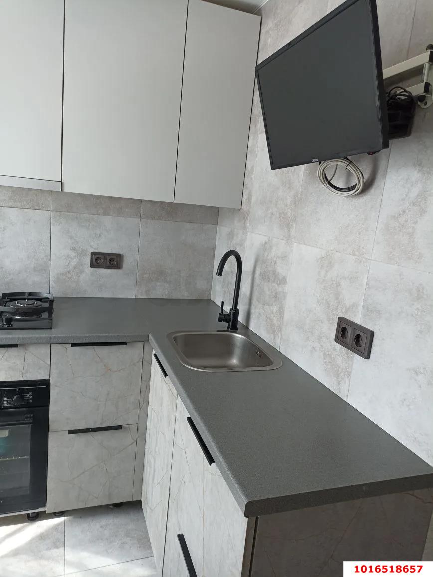 Фото №2: 2-комнатная квартира 45 м² - Краснодар, Прикубанский внутригородской округ, мкр. Фестивальный, ул. Яна Полуяна, 16