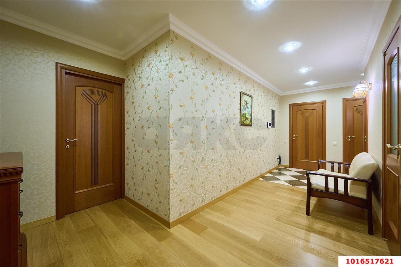 Фото №9: 3-комнатная квартира 120 м² - Краснодар, Прикубанский внутригородской округ, мкр. Завод Измерительных Приборов, ул. Зиповская, 11