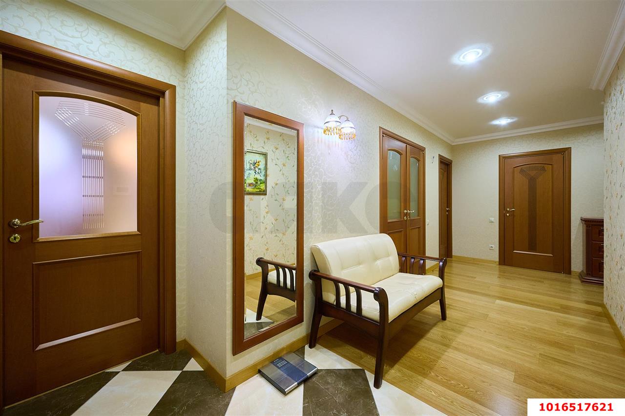 Фото №8: 3-комнатная квартира 120 м² - Краснодар, Прикубанский внутригородской округ, мкр. Завод Измерительных Приборов, ул. Зиповская, 11