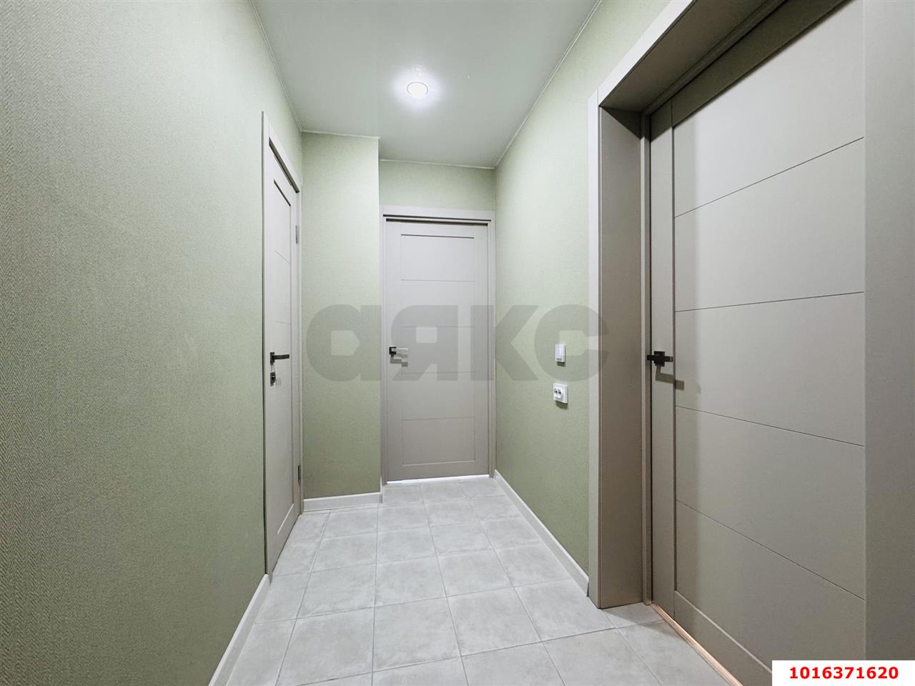 Фото №5: 1-комнатная квартира <span class="whitespace-nowrap">42 м²</span>, <span class="whitespace-nowrap">14/16 эт.</span> - Краснодар, Прикубанский внутригородской округ, мкр. Юбилейный, ул. имени Калинина, 13к62
