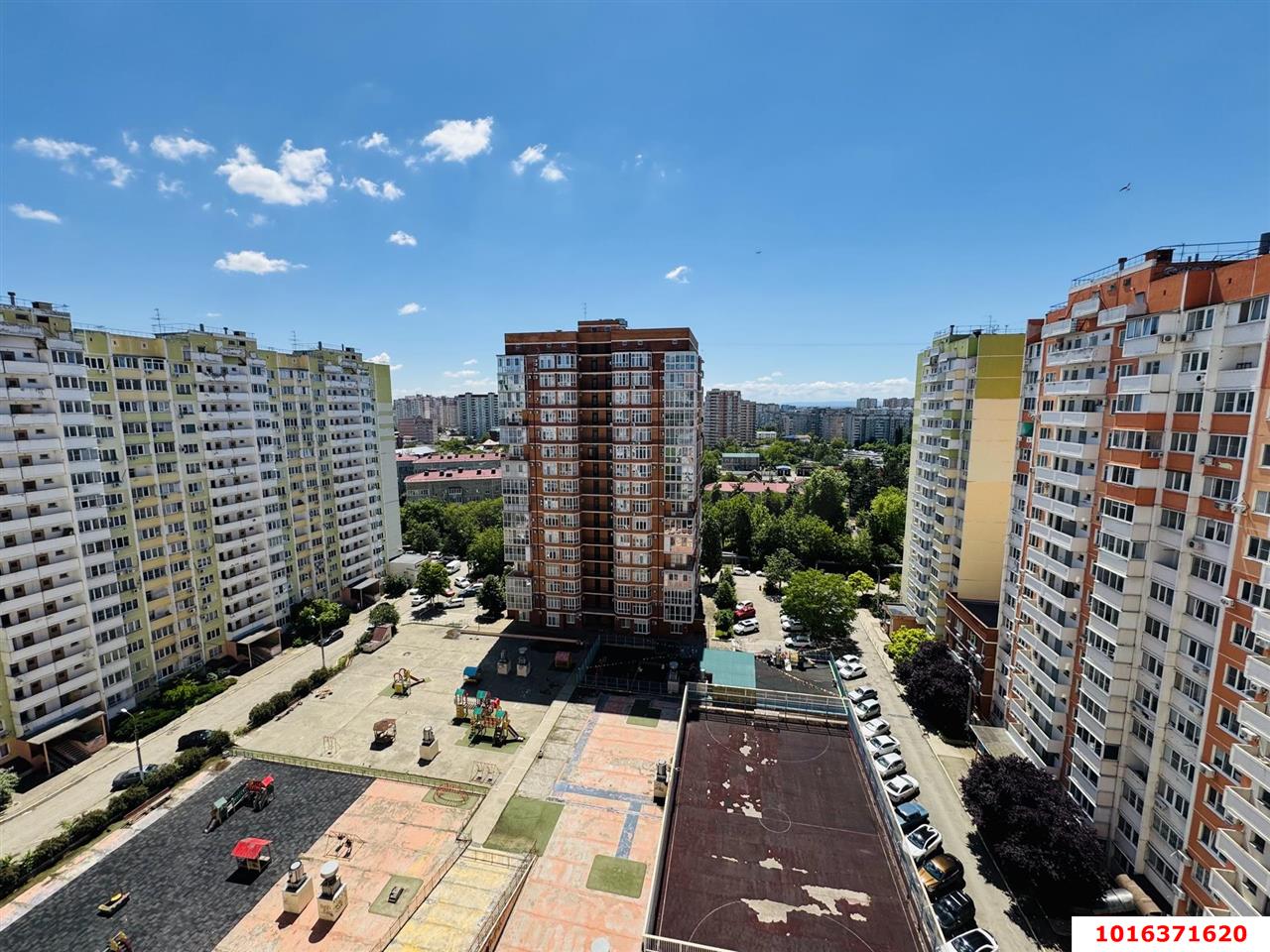 Фото №8: 1-комнатная квартира <span class="whitespace-nowrap">42 м²</span>, <span class="whitespace-nowrap">14/16 эт.</span> - Краснодар, Прикубанский внутригородской округ, мкр. Юбилейный, ул. имени Калинина, 13к62