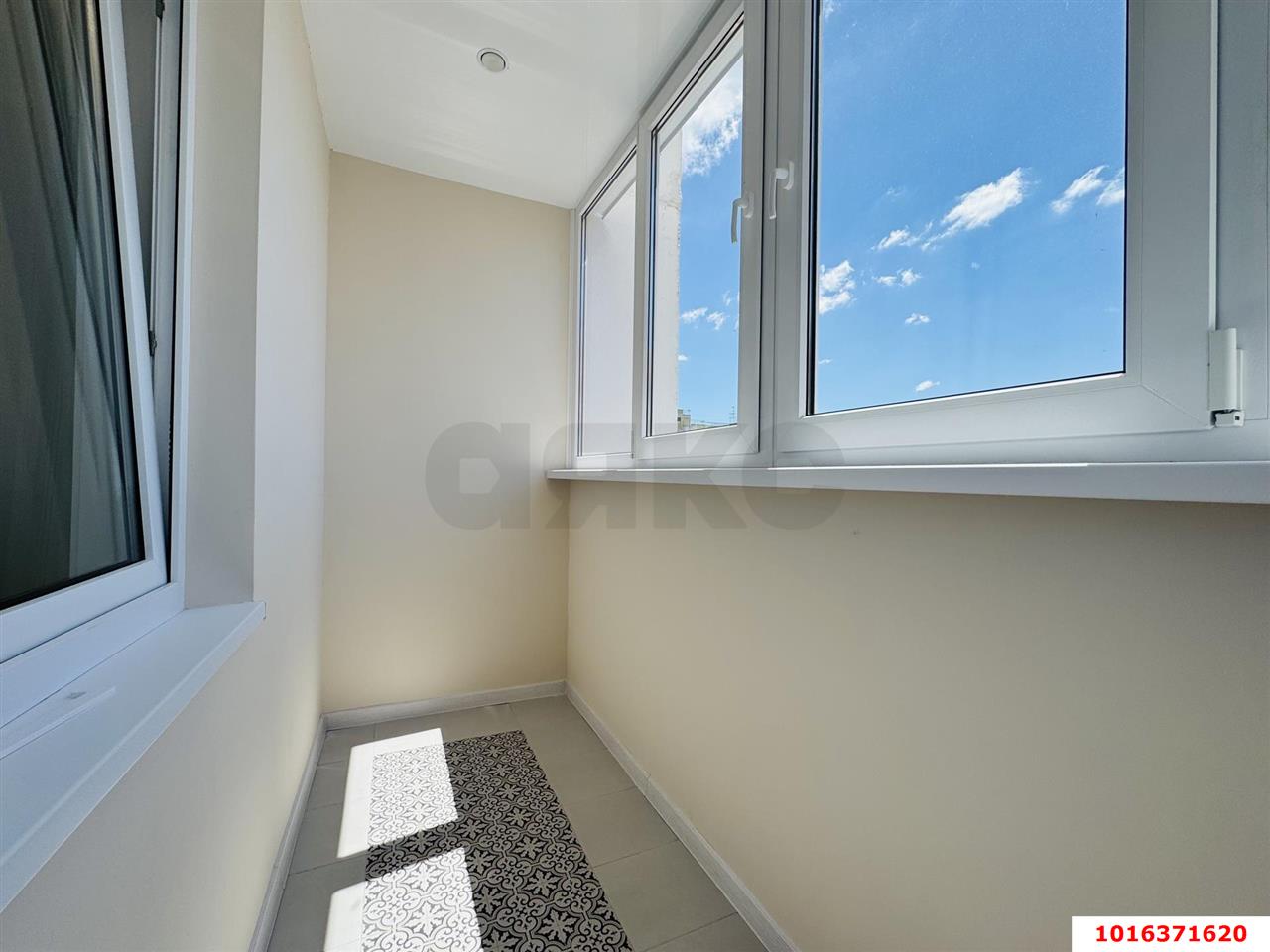 Фото №7: 1-комнатная квартира <span class="whitespace-nowrap">42 м²</span>, <span class="whitespace-nowrap">14/16 эт.</span> - Краснодар, Прикубанский внутригородской округ, мкр. Юбилейный, ул. имени Калинина, 13к62